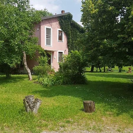 Le Case Nel Bosco Vanzago Exterior foto