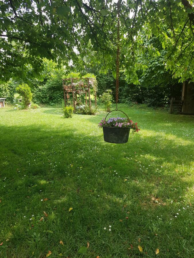 Le Case Nel Bosco Vanzago Exterior foto